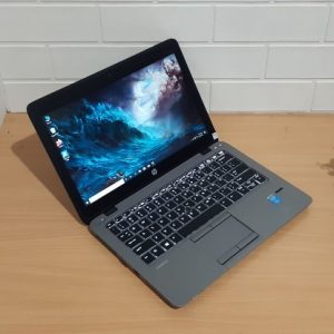 HP EliteBook 820 G2 Intel Core i5-5300U ram 4GB ssd 128GB, layar 12.5-inch slim mewah body aluminium keyboard nyala (terjual)