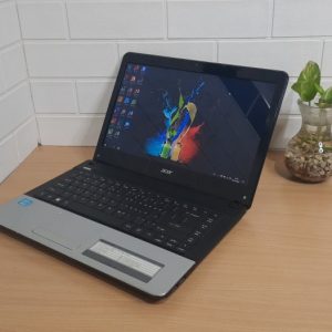 Laptop Acer Aspire E1-471 Core i3-2348 ram 4GB hardisk 500gb mulus normal siap pakai (terjual)