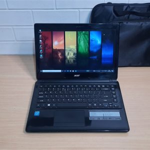 Laptop slim mulus elegan ram 4GB layar 14in Acer Aspire E1-410 intel N2820 ram 4GB hd500GB normal semua