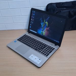 Laptop Asus X541NA layar lebyar 15’6in nyaman buat kerja Intel N3350 ram 4GB hardisk 500GB normal siap pakai