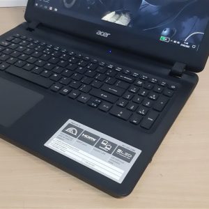 Laptop Acer ES1-533 Intel Celeron N3350 Ram4Gb Hdd500Gb Layar15,6in Elegan Normal Semua (terjual)