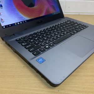 Laptop Asus X441NA intel Celeron N3350 RAM 4GB HDD 500GB Layar14in elegan normal semua(TERJUAL)