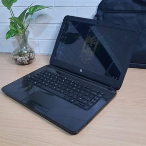 Laptop HP 14-G102AU AMD A4-5000 ram 4GB Hardisk 500GB slim mulus elegan  (terjual)