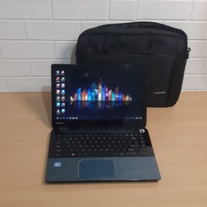 Laptop Toshiba Satellite L40-A Intel Core i3 ivybridge ram4Gb hdd500Gb Elegan Mulus Normal