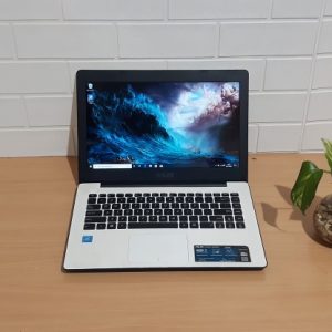 Laptop Asus X453SA Putih mulus elegan Intel Celeron dualcore N3050 ram 4GB HD 500GB Layar14in Slim normal siap pakai