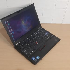 Laptop bandel premium Thinkpad X220 Core i5 Vpro ram 4GB HDD 500GB Siap Pakai layar 12’5in