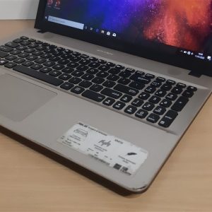 Laptop Grafis Asus X541UV Core i3-6006u ram 4GB DDR4 HD1TB Nvidia GT920mx 2gb layar 15’6in nyaman Siap Pakai