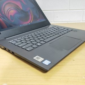 Laptop Tipis Elegan Lenovo V330-14IKB Corei5-8250U Ram8Gb SSD 256Gb , Layar 14in FHD, Normal