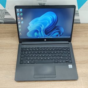 Laptop Kenceng HP 240-G8 Intel Corei3-1005G1 RAM 8GB SSD256GB NVMe Layar14in Slim Elegan Normal